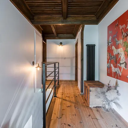Villa Imperial - *